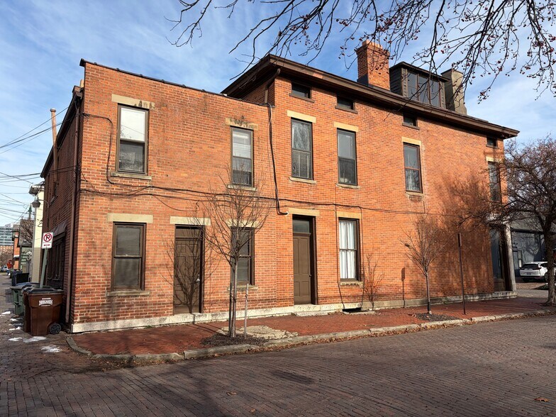 More Photos Of 537-539 S 5th St, Columbus Storefront Retail Residential For Sale