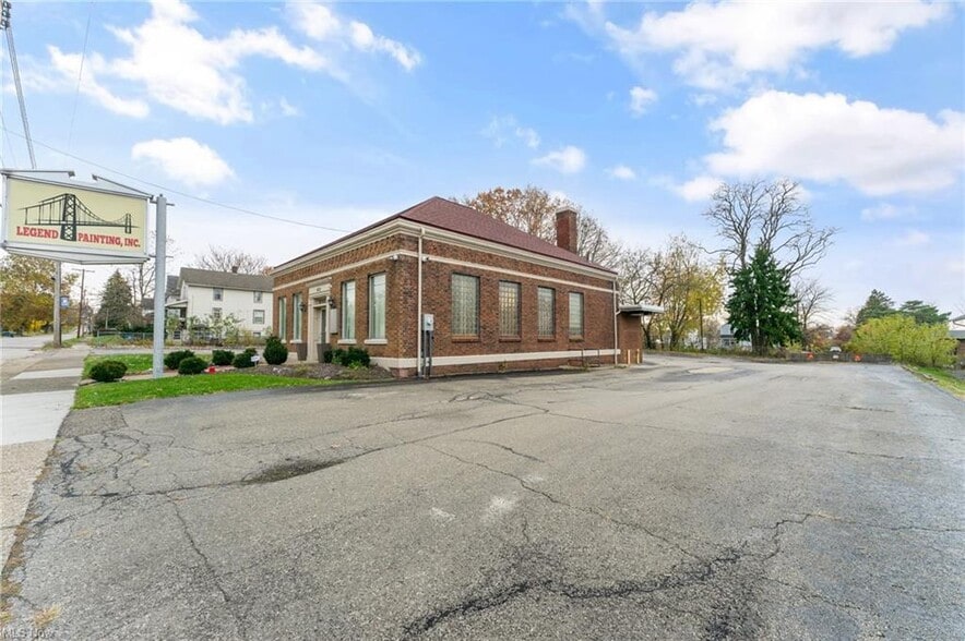 More Photos Of 403 Tenney Ave, Campbell Bank For Sale