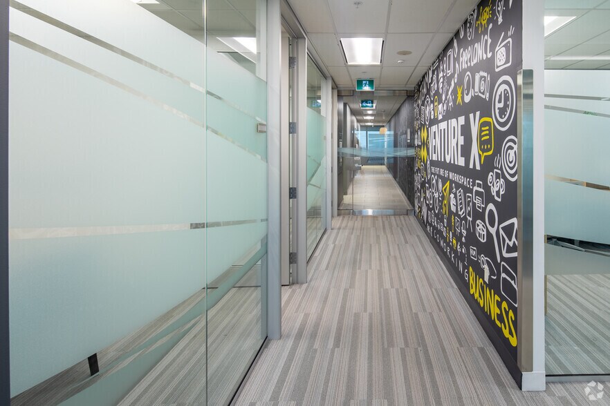 More Photos Of 1290 Central Pky W, Mississauga Office For Lease