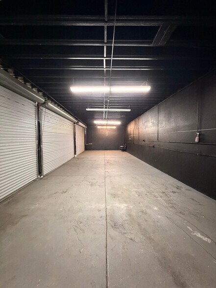 More Photos Of 21314-21316 Sherman Way, Canoga Park Service For Lease