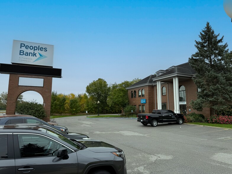 More Photos Of 141 W Lincoln Hwy, Schererville Bank For Sale