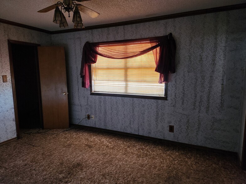 More Photos Of 1601 N County Road 1110, Midland Land For Sale