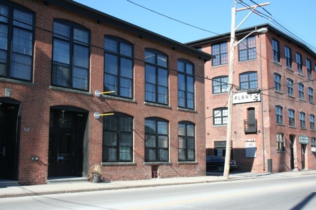 More Photos Of 52 Valley St, Providence Flex For Lease