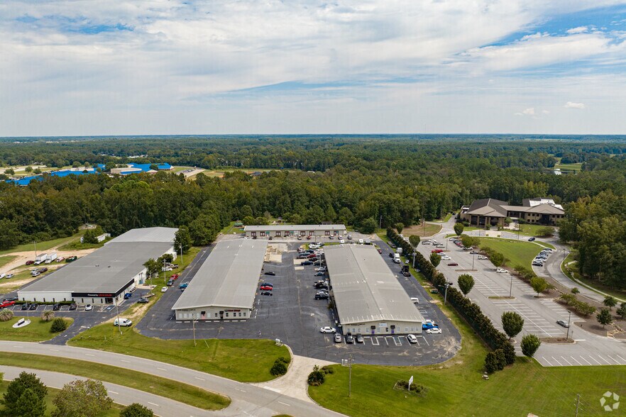 More Photos Of 24 Joe Kennedy Blvd, Statesboro Warehouse For Lease