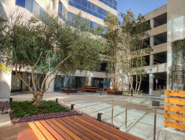 More Photos Of 1700 E Walnut Ave, El Segundo Office For Lease