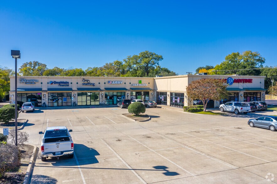 More Photos Of 111 Highway 205, Terrell Freestanding For Lease