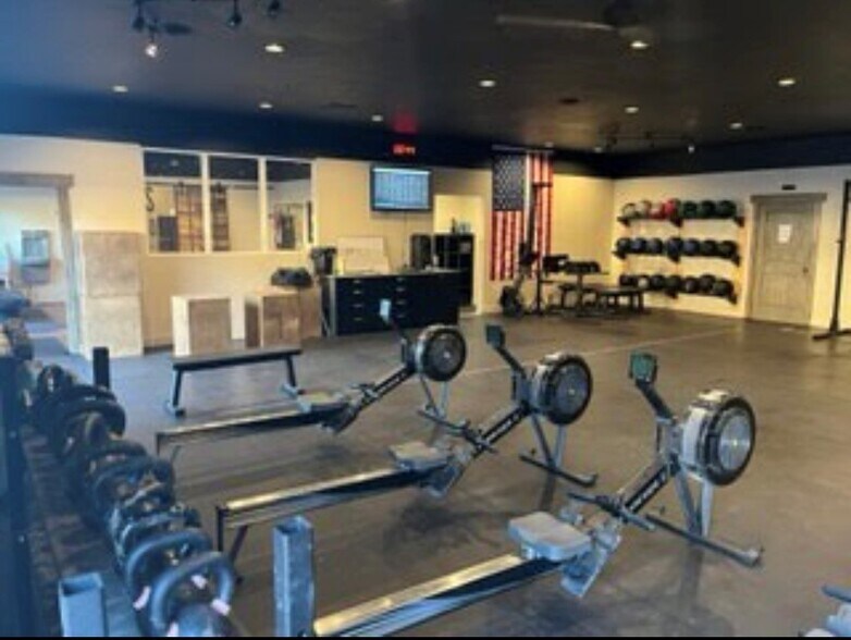 More Photos Of 400-448 N Freedom Blvd, Provo Storefront Retail Office For Lease