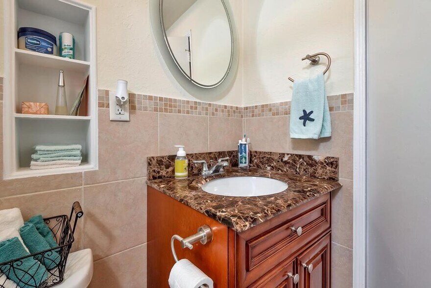 More Photos Of 101 Lucerne Ave, Lake Worth Apartments For Sale