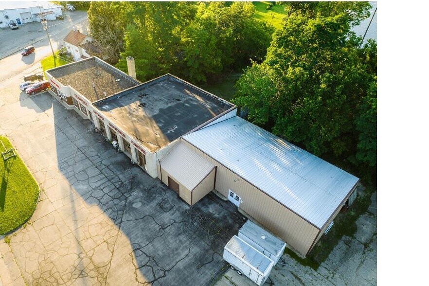 More Photos Of 604 E Wisconsin St, Sparta Industrial For Sale
