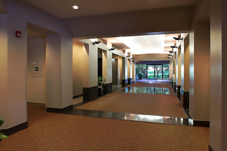 More Photos Of 12977 N 40 Dr, Creve Coeur Office For Lease