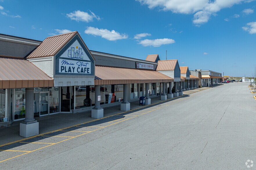 More Photos Of 1925-2141 S Main St, Morton Unknown For Lease
