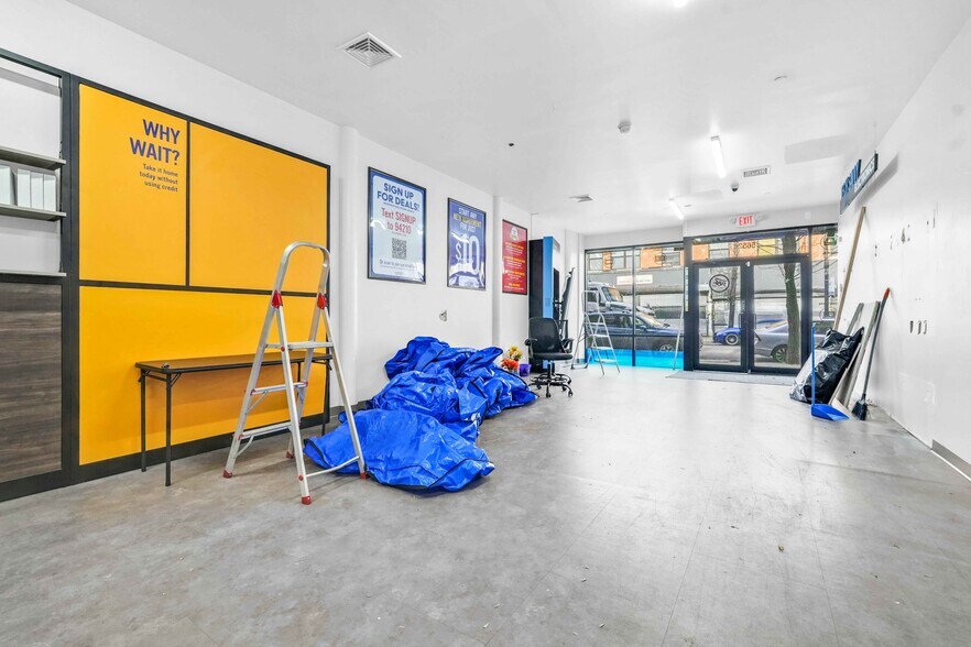 More Photos Of 5652 Myrtle Ave, Ridgewood Apartments For Lease