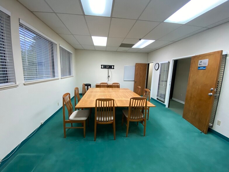 More Photos Of 706-724 5th St, Davis Office For Lease