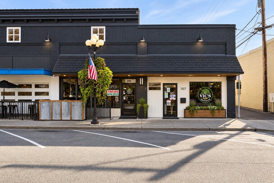 Primary Photo Of 205 Ferry St, Sedro Woolley General Retail For Sale
