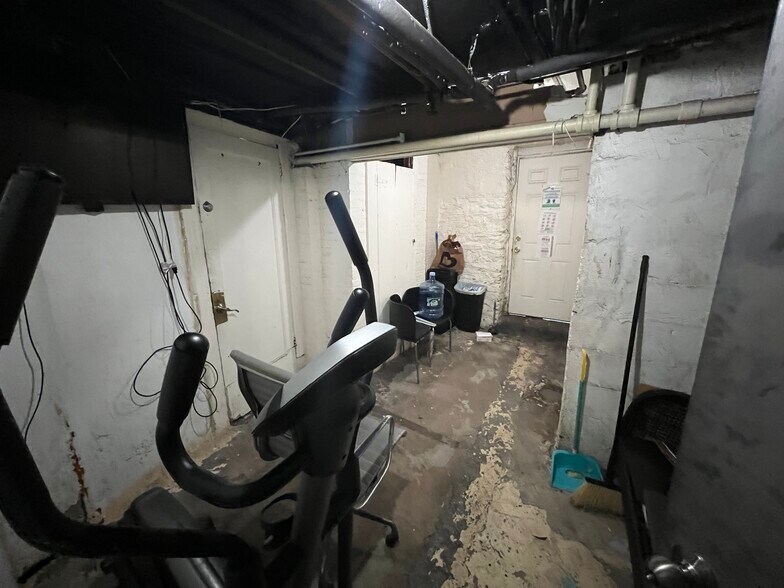 More Photos Of 47 N Bleeker St, Mount Vernon Apartments For Sale