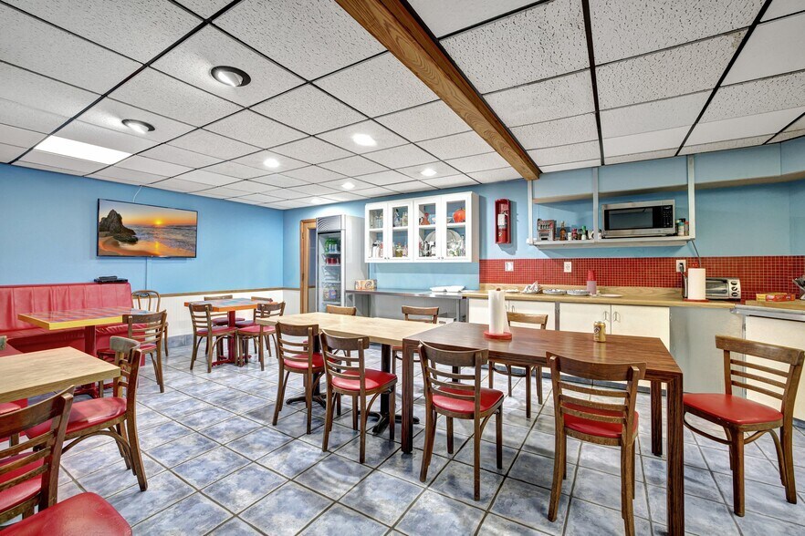 More Photos Of 15221 NE 21st Ave, Miami Warehouse For Sale