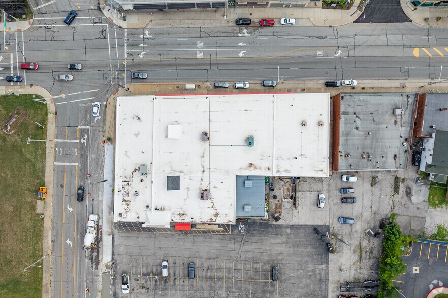 More Photos Of 4790-4802 Turney Rd, Garfield Heights Freestanding For Lease
