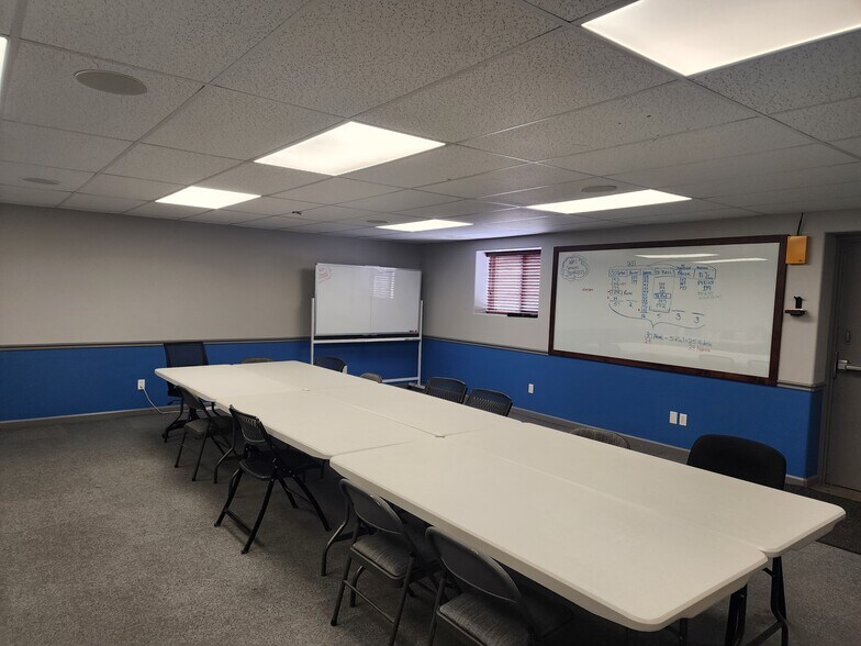 More Photos Of 541 E Garden Dr, Windsor Light Distribution For Sale