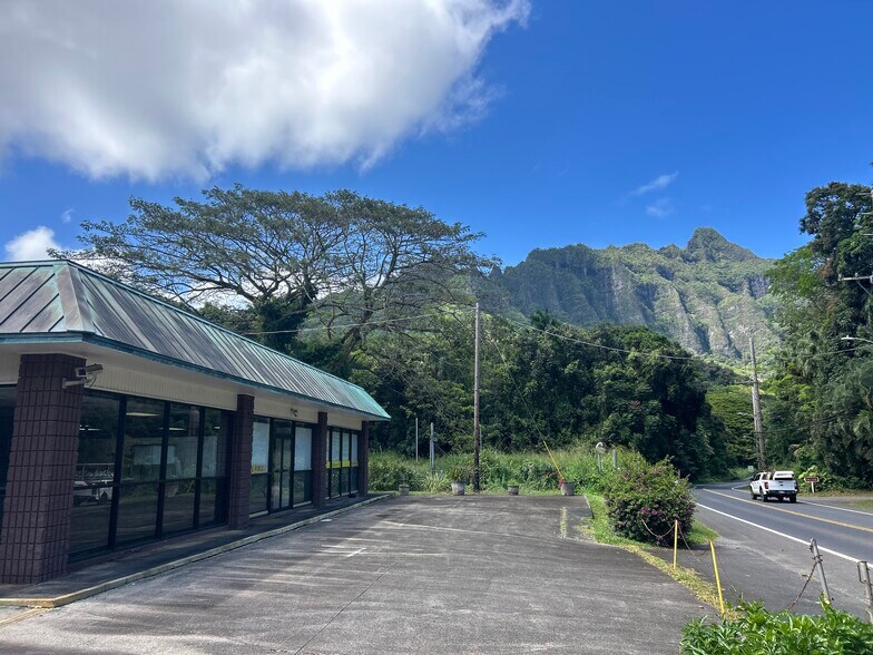 More Photos Of 49-130 Kamehameha Hwy, Kāneohe Freestanding For Lease