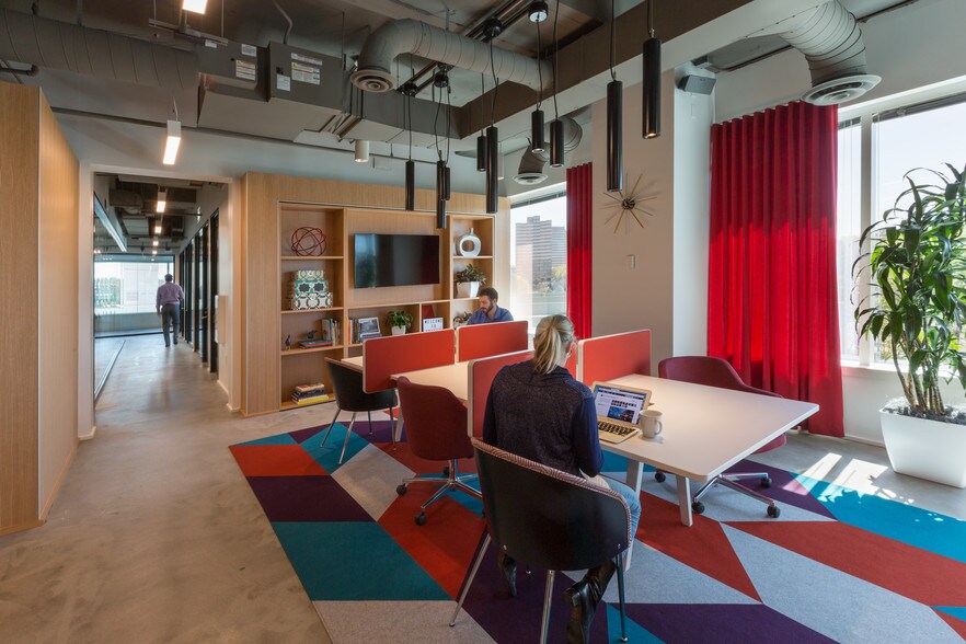 More Photos Of 1 Glenlake Pky NE, Atlanta Coworking Space