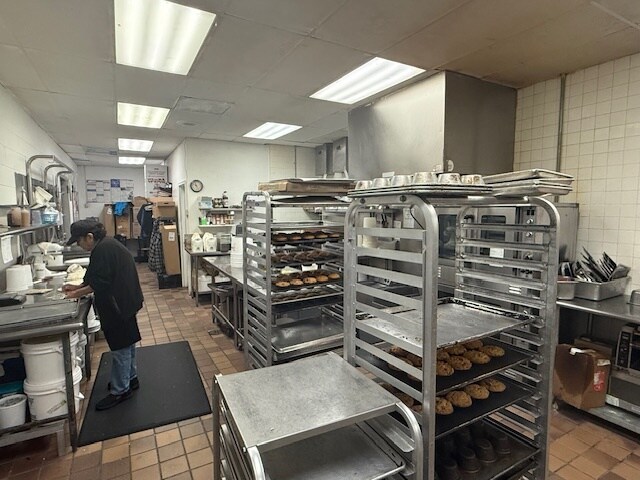 More Photos Of 107 Northpointe Blvd, Elkhart Restaurant For Sale