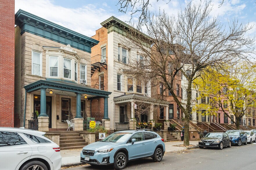 More Photos Of 324 Park Pl, Brooklyn Apartments For Sale