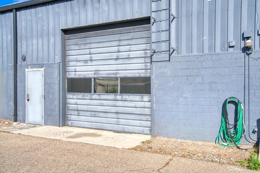 More Photos Of 4571 N Broadway St, Boulder Warehouse For Sale