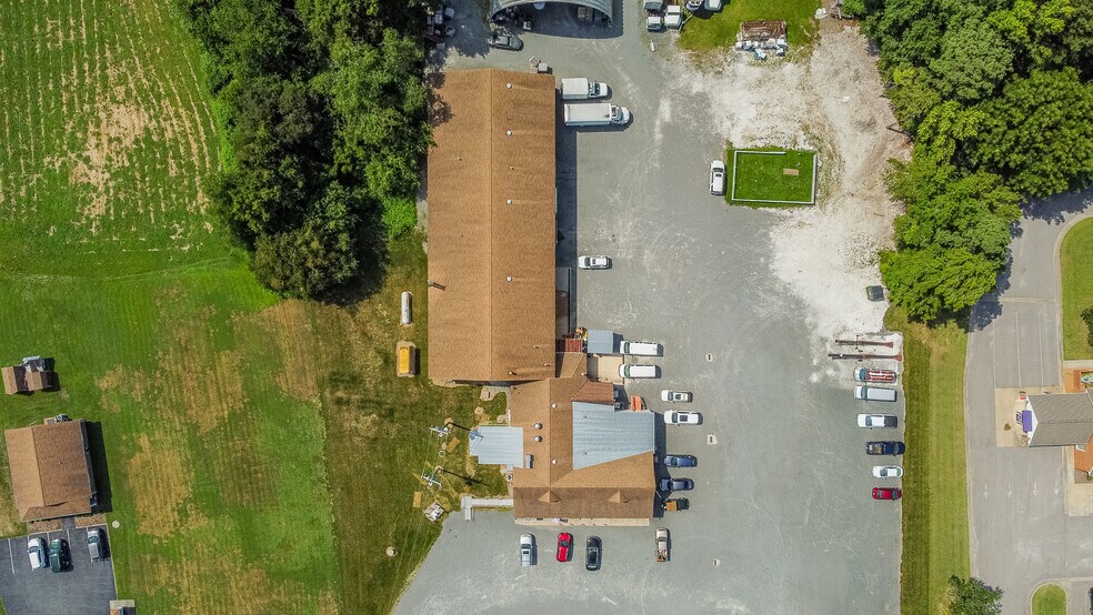 More Photos Of 16552 General Puller Hwy, Deltaville Specialty For Sale
