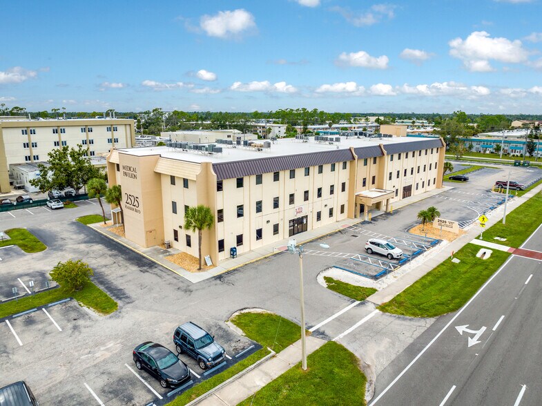 More Photos Of 2525 Harbor Blvd, Port Charlotte Medical For Lease