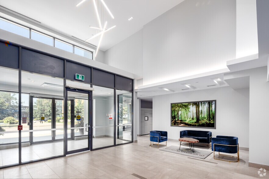 More Photos Of 5 Zappacosta Dr, Toronto Apartments For Lease