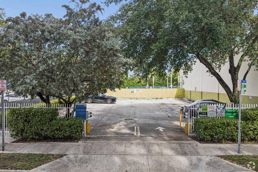 More Photos Of , Miami Multifamily For Sale