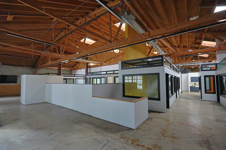 More Photos Of 2014-2022 E 7th St, Los Angeles Office For Lease