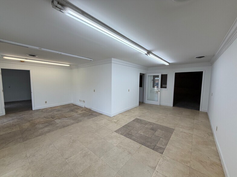 More Photos Of 4857 N NC 16 Business Hwy, Denver Warehouse For Lease