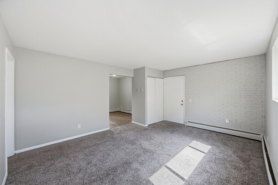 More Photos Of 2302 Salvador St, Cincinnati Apartments For Sale