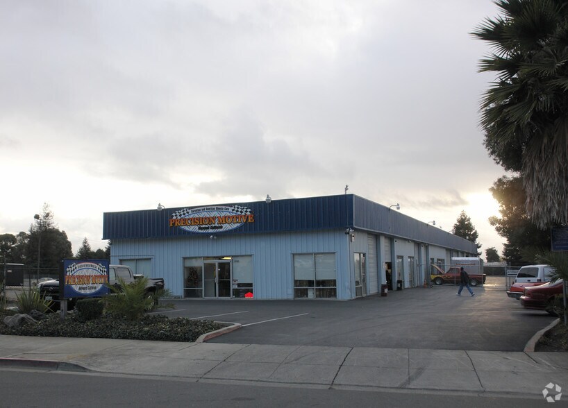 Primary Photo Of 25789 Dollar St, Hayward Auto Repair For Lease