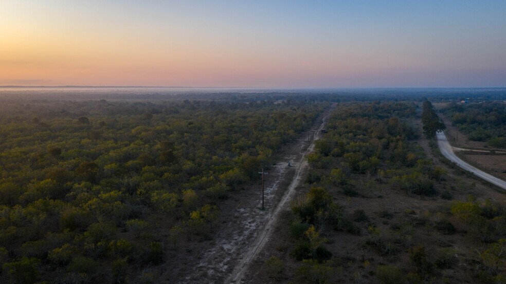More Photos Of 879 County Road 421, Gonzales Land For Sale