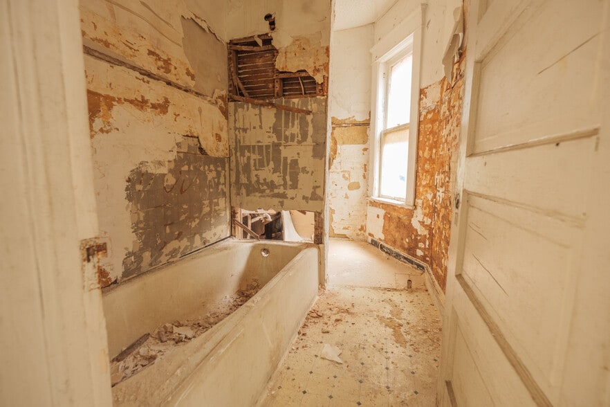 More Photos Of 1780 E 89th St, Cleveland Apartments For Sale