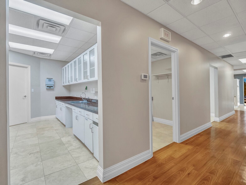 More Photos Of 2628 Matlock Rd, Arlington Medical For Sale