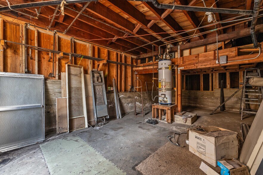 More Photos Of 1858 S Orange Dr, Los Angeles Apartments For Sale