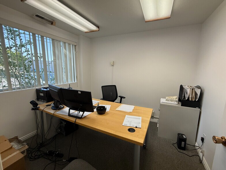 More Photos Of 1754 W 500 S, Salt Lake City Manufacturing For Lease