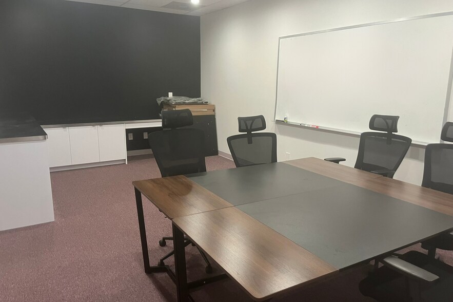 More Photos Of 6200-6250 Excelsior Blvd, Saint Louis Park Office For Lease