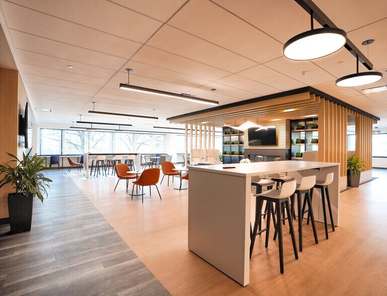 More Photos Of 35 Village Rd, Middleton Office For Lease