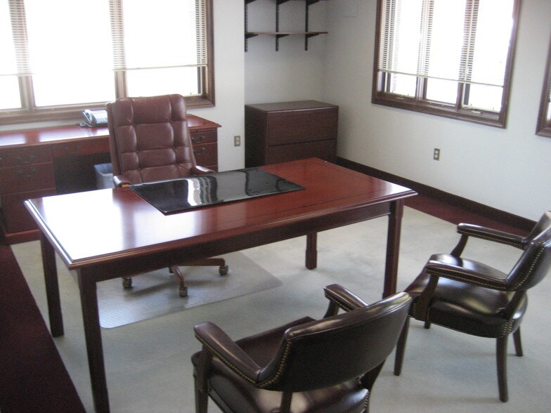 More Photos Of 59 General Warren Blvd, Malvern Medical For Lease