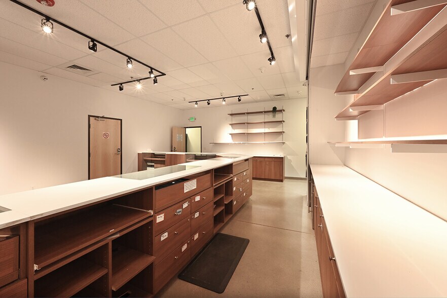 More Photos Of 5739 Bueno Dr, Fort Collins Manufacturing For Lease