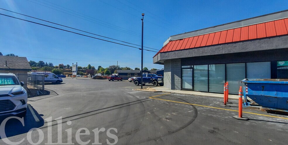 More Photos Of 4684-4688 W Chinden Blvd, Boise Freestanding For Lease