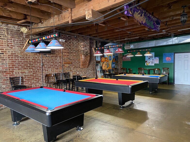 More Photos Of 311 S Patton Ave, Springfield Storefront For Sale