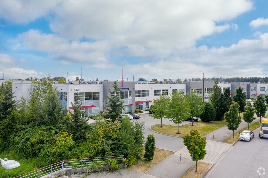 More Photos Of 5898 Trapp Ave, Burnaby Light Manufacturing For Lease