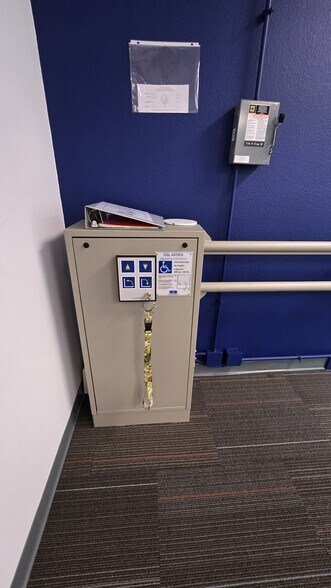 More Photos Of 1521 1/2 Pacific Ave, Santa Cruz Office For Lease