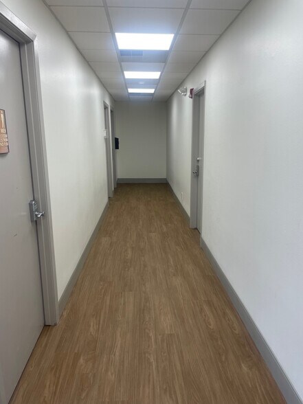 More Photos Of 12501 Judson Rd, San Antonio Medical For Lease
