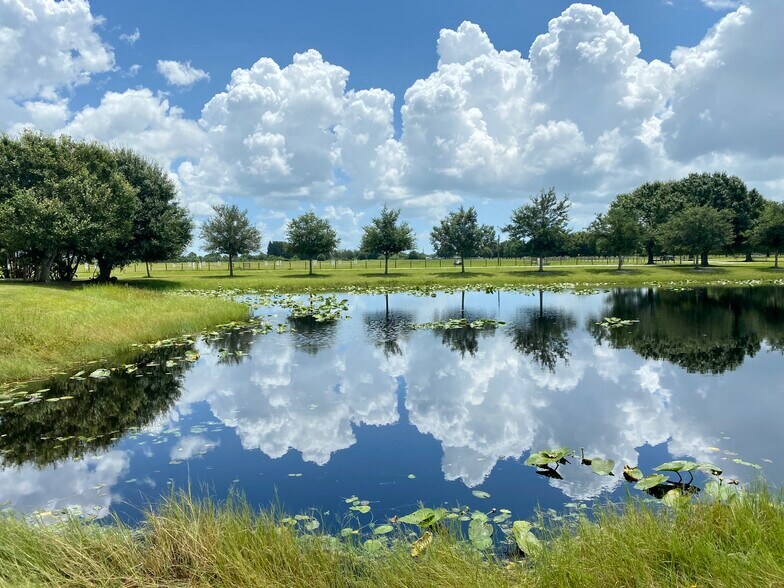 More Photos Of 12245 NE 56th Ave, Okeechobee Airplane Hangar For Sale